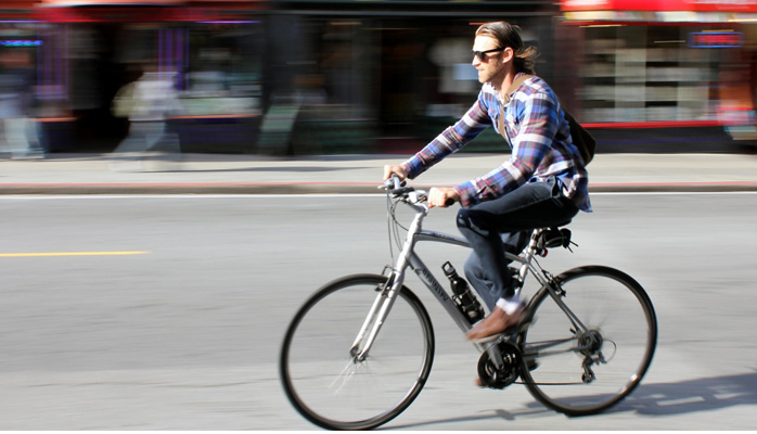 Code de la route : des modifications en faveur des cyclistes, des engins de déplacement motorisés et des piétons